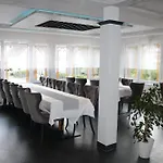Louis Hotel