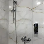 Louis Hotel