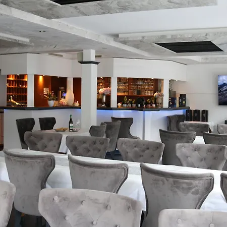 Louis Hotel 3*